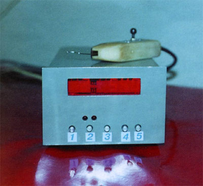 Рис 2. Процессорный вазотонометр для измерения давления в ПЦА.